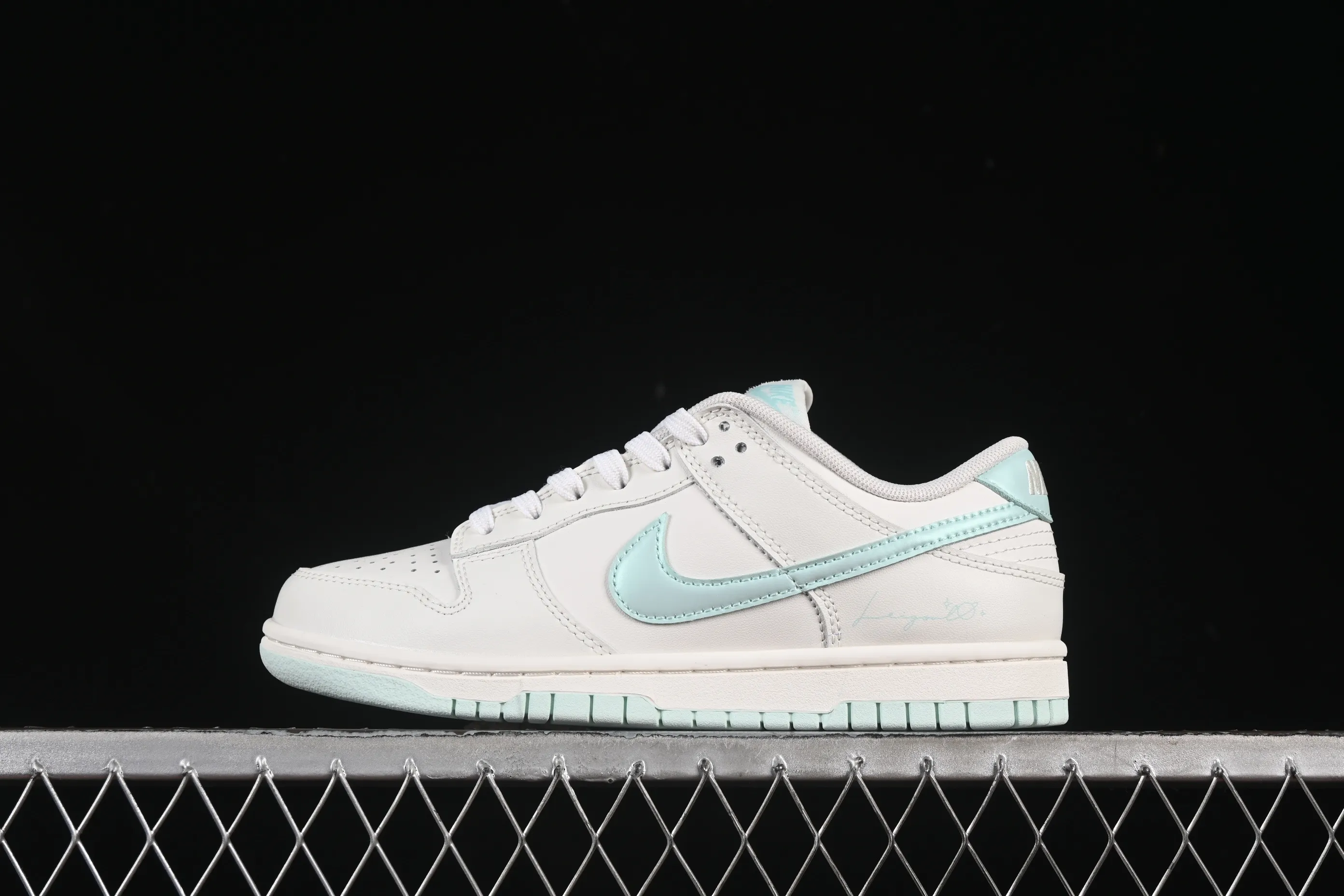 All Categories Nk SB Dunk Series Nk SB Dunk Low Low-top sneakers Nike SB Dunk Low Love Story Anniversary high-end customization Low-top casual sneakers WC2012-017